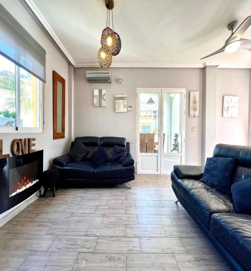 4 bedroom House in La Zenia