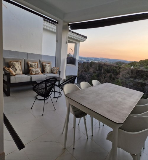 2 bedroom Apartment in Estepona