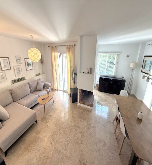 4 bedroom House in Nueva Andalucía