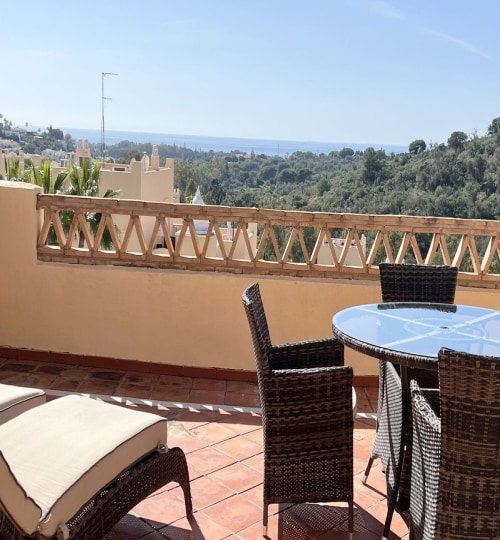 2 bedroom Apartment in Elviria