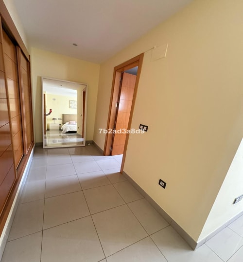 3 bedroom House in New Golden Mile