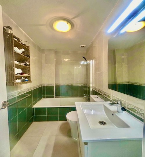 3 bedroom House in New Golden Mile