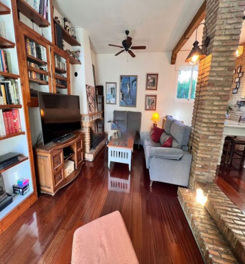 4 bedroom House in Sierrezuela