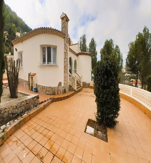 4 bedroom House in Denia