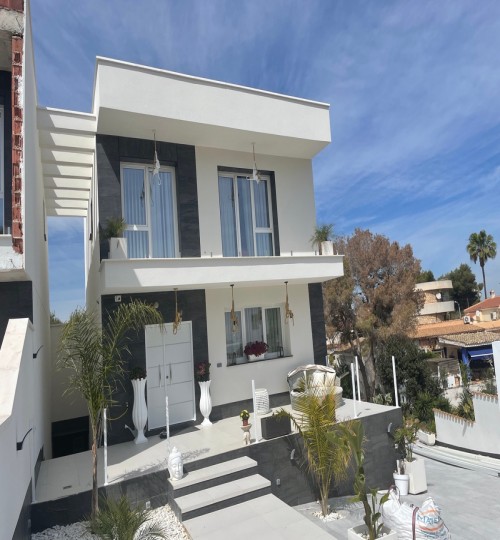 4 bedroom House in Los Balcones