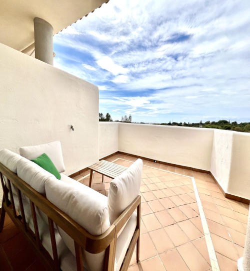2 bedroom Apartment in Elviria