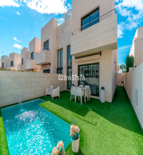 3 bedroom House in Los Dolses