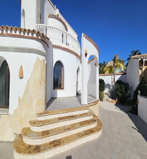 6 bedroom House in Benitachell