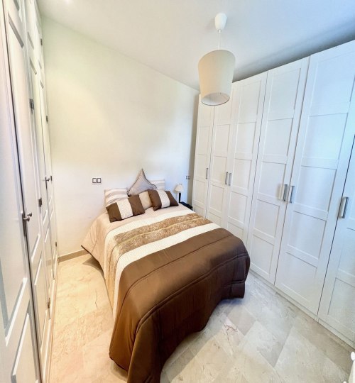 2 bedroom Apartment in Aloha