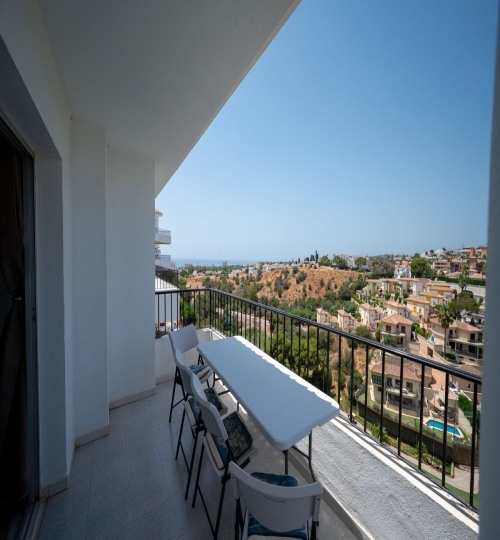 3 bedroom Apartment in Riviera Del Sol