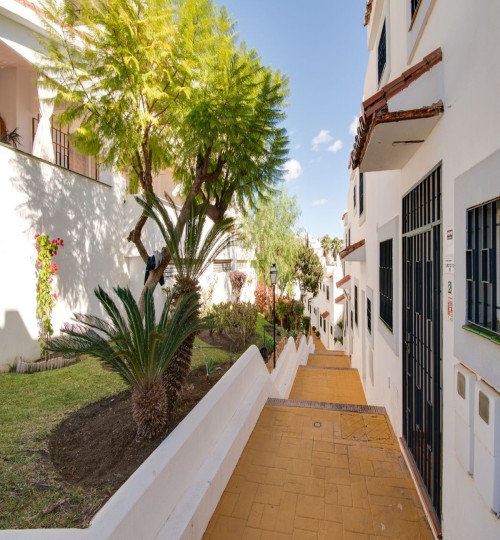 3 bedroom Apartment in Nueva Andalucía