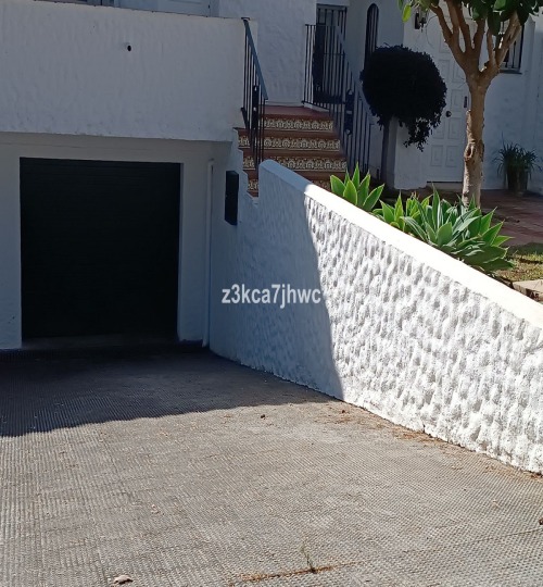 2 bedroom House in Estepona