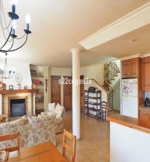 4 bedroom House in Petrer