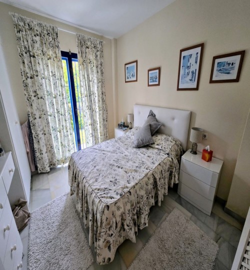 2 bedroom Apartment in Puerto De Cabopino