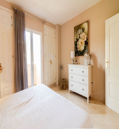 3 bedroom Apartment in Elviria