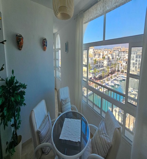 2 bedroom Apartment in La Duquesa