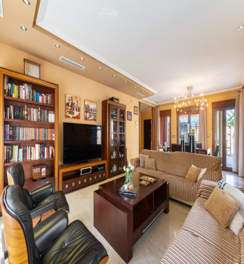 4 bedroom House in La Aparecida