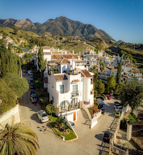 4 bedroom Apartment in Mijas