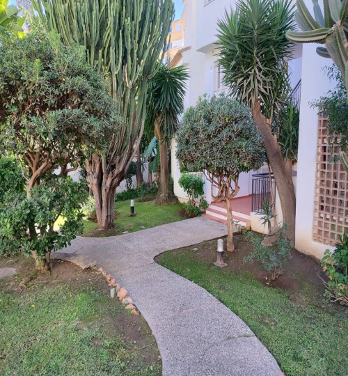 4 bedroom Apartment in La Carihuela