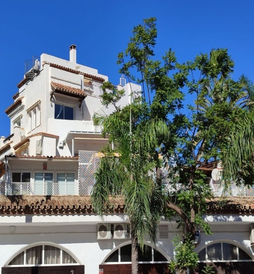 4 bedroom Apartment in La Carihuela