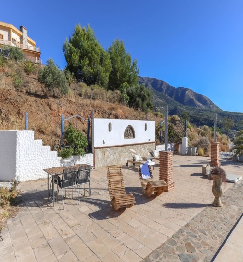 4 bedroom House in Alozaina