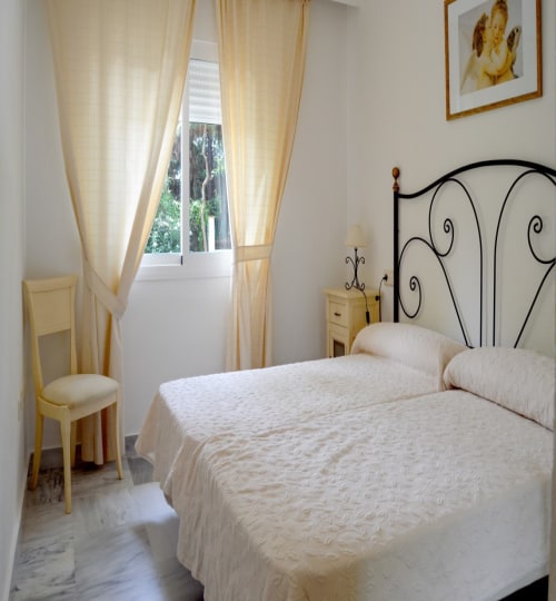 3 bedroom Apartment in Nueva Andalucía