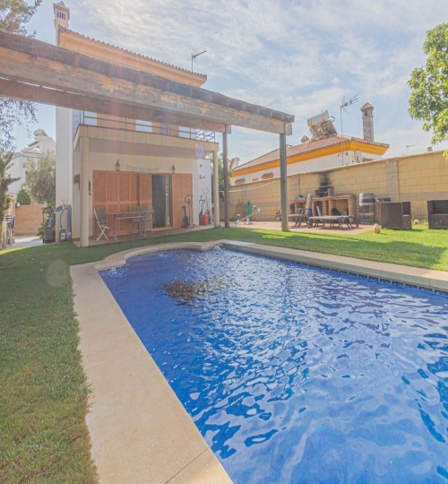 4 bedroom House in La Línea