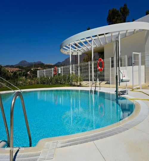 3 bedroom Apartment in Estepona