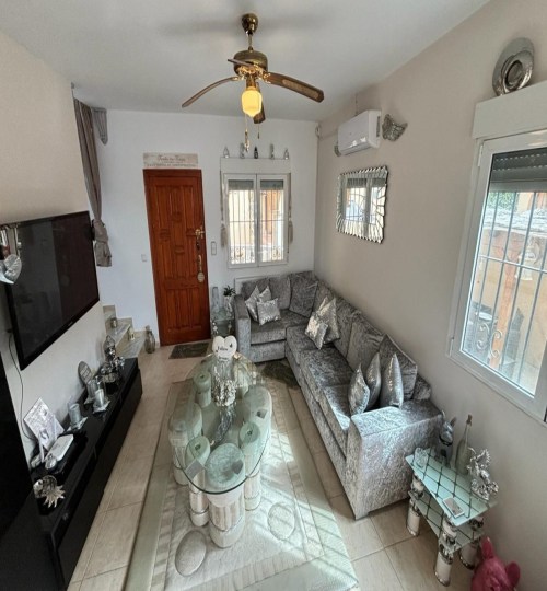 4 bedroom House in Benijofar