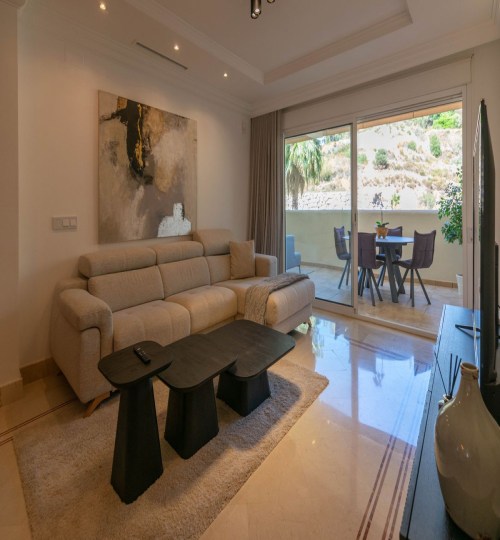 2 bedroom Apartment in Nueva Andalucía