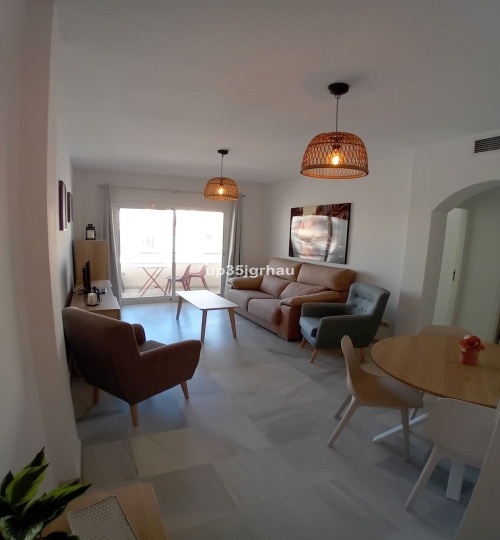 2 bedroom Apartment in Estepona