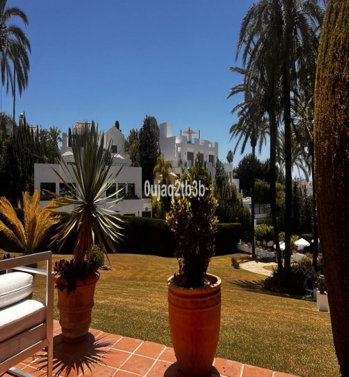 2 bedroom Apartment in Nueva Andalucía