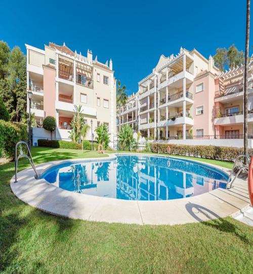 2 bedroom Apartment in Nueva Andalucía