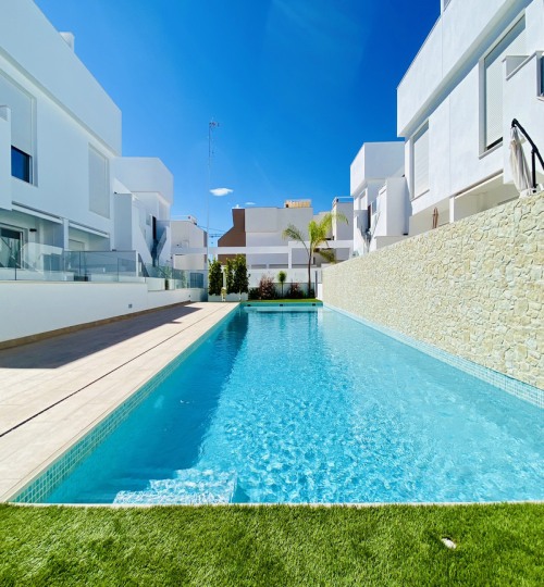 2 Bedrooms Apartment in Costa Blanca
