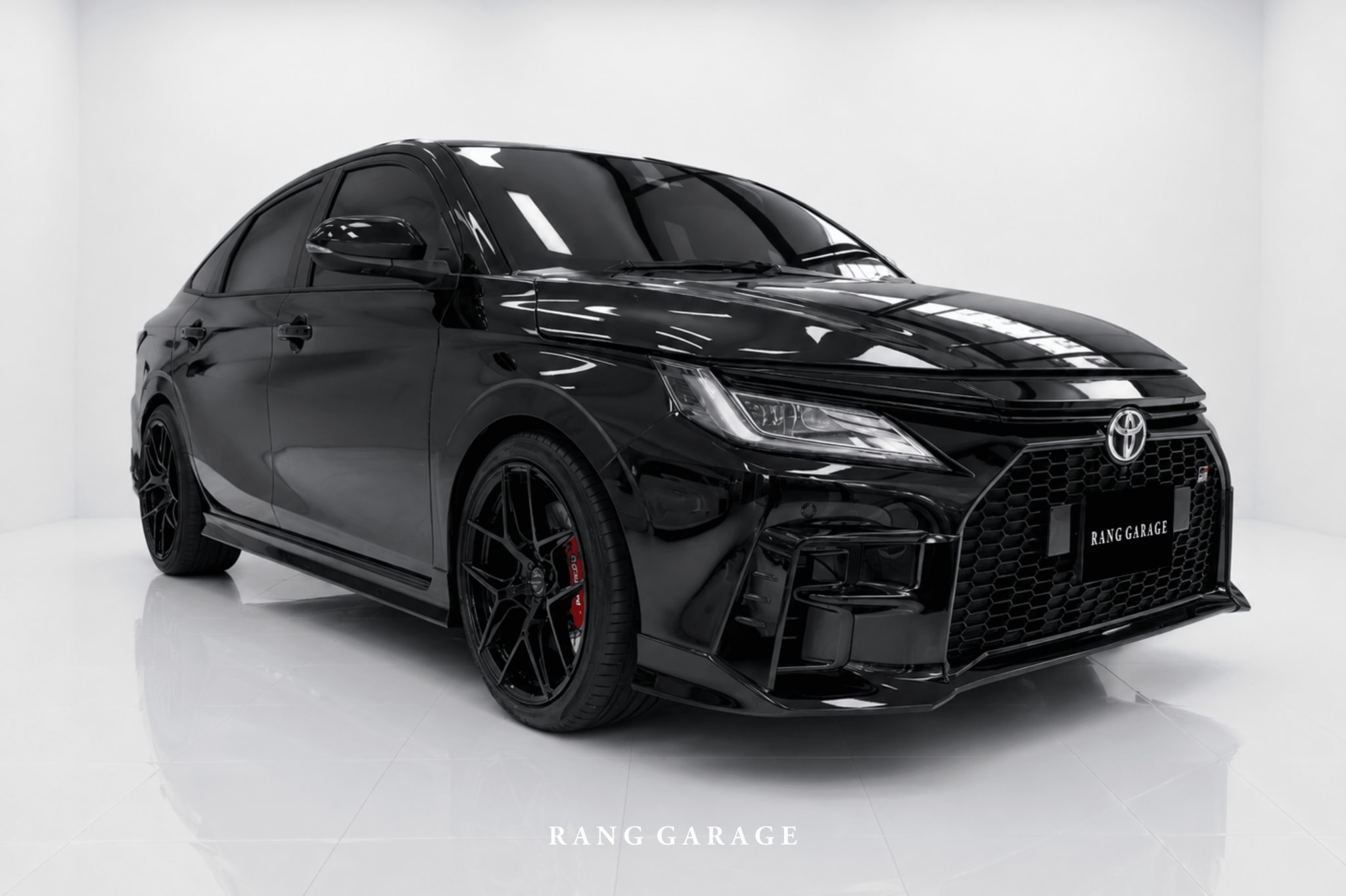 TOYOTA YARIS ATIVE GR 
