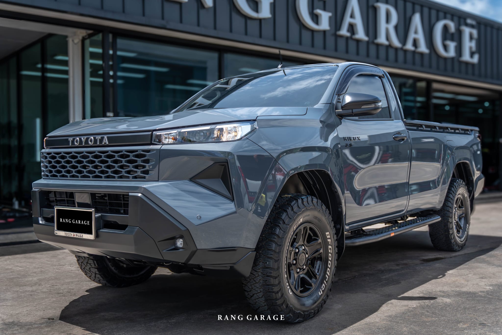 TOYOTA HILUX TRAVO 4TREX