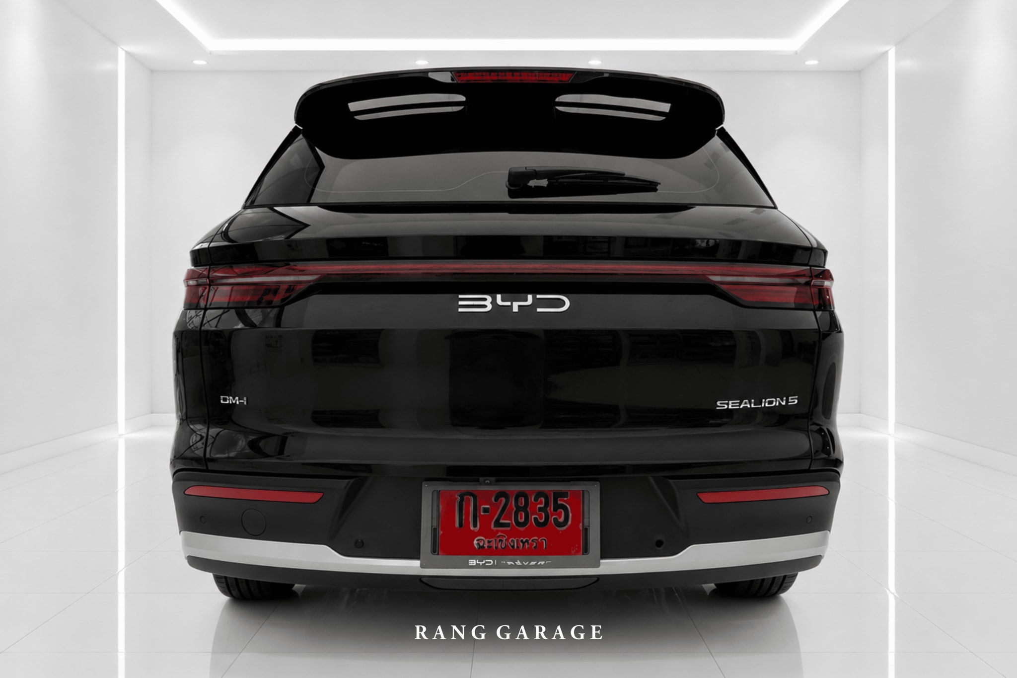 BYD SEALION 5