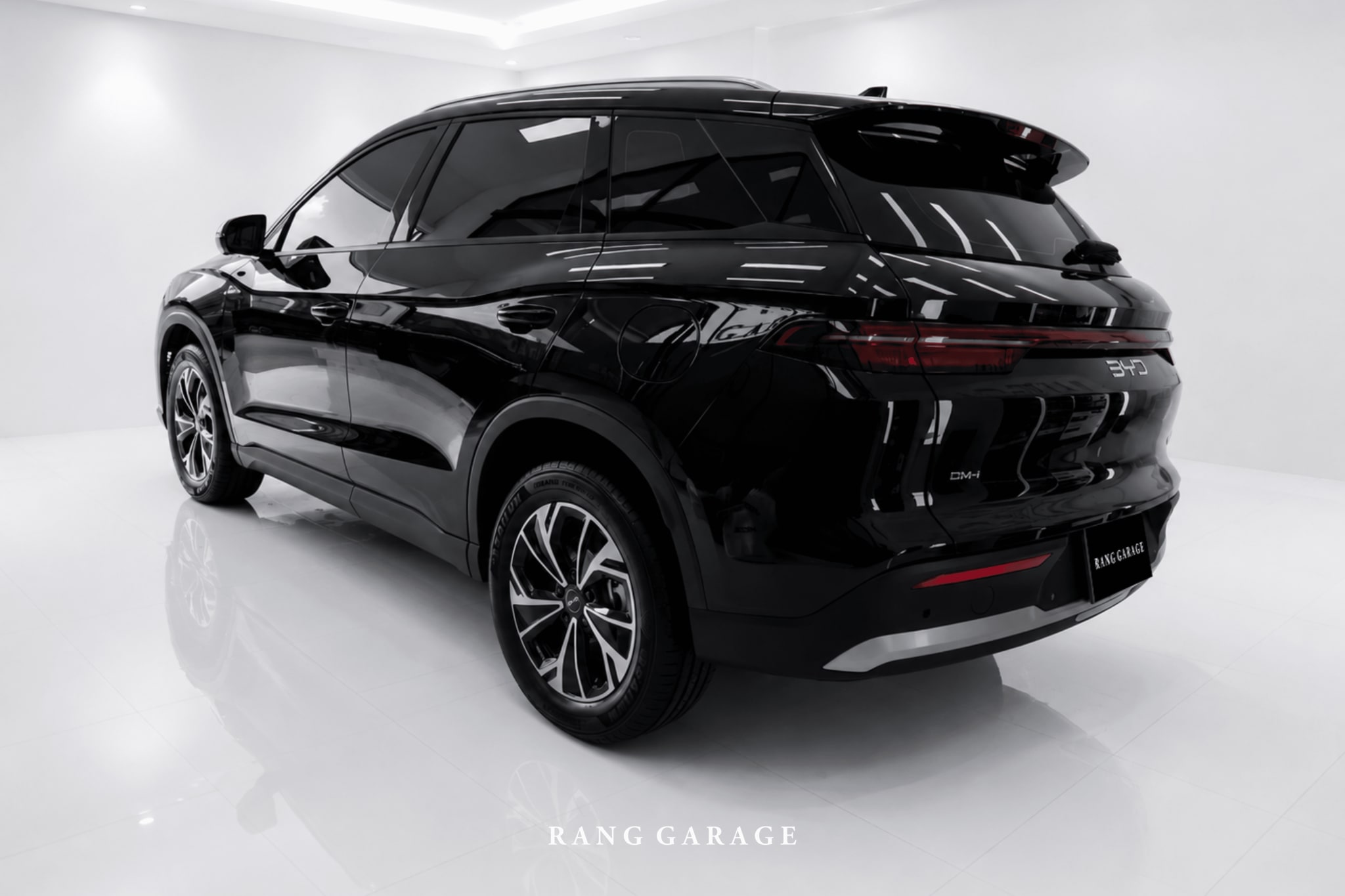 BYD SEALION 5