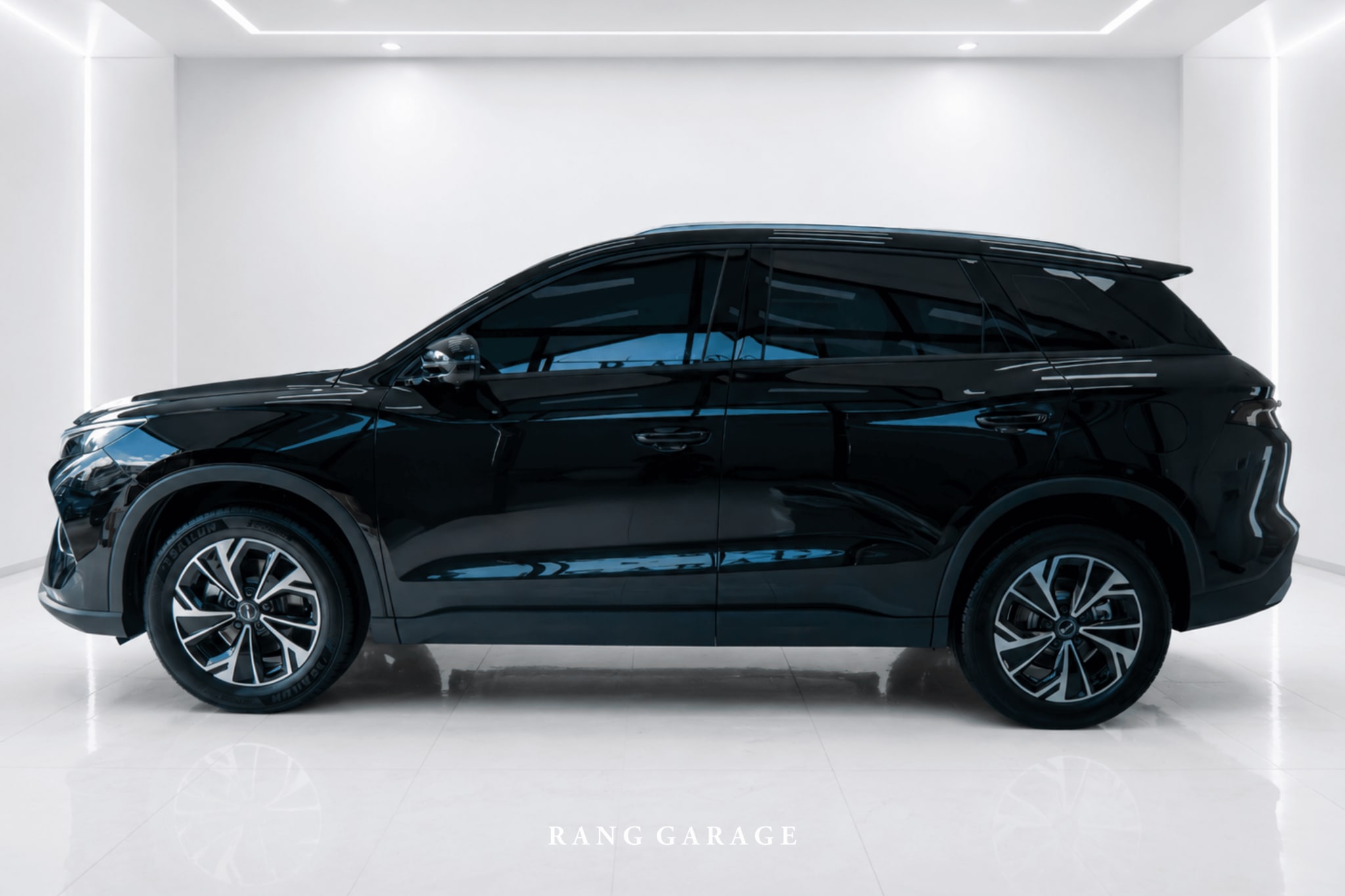 BYD SEALION 5