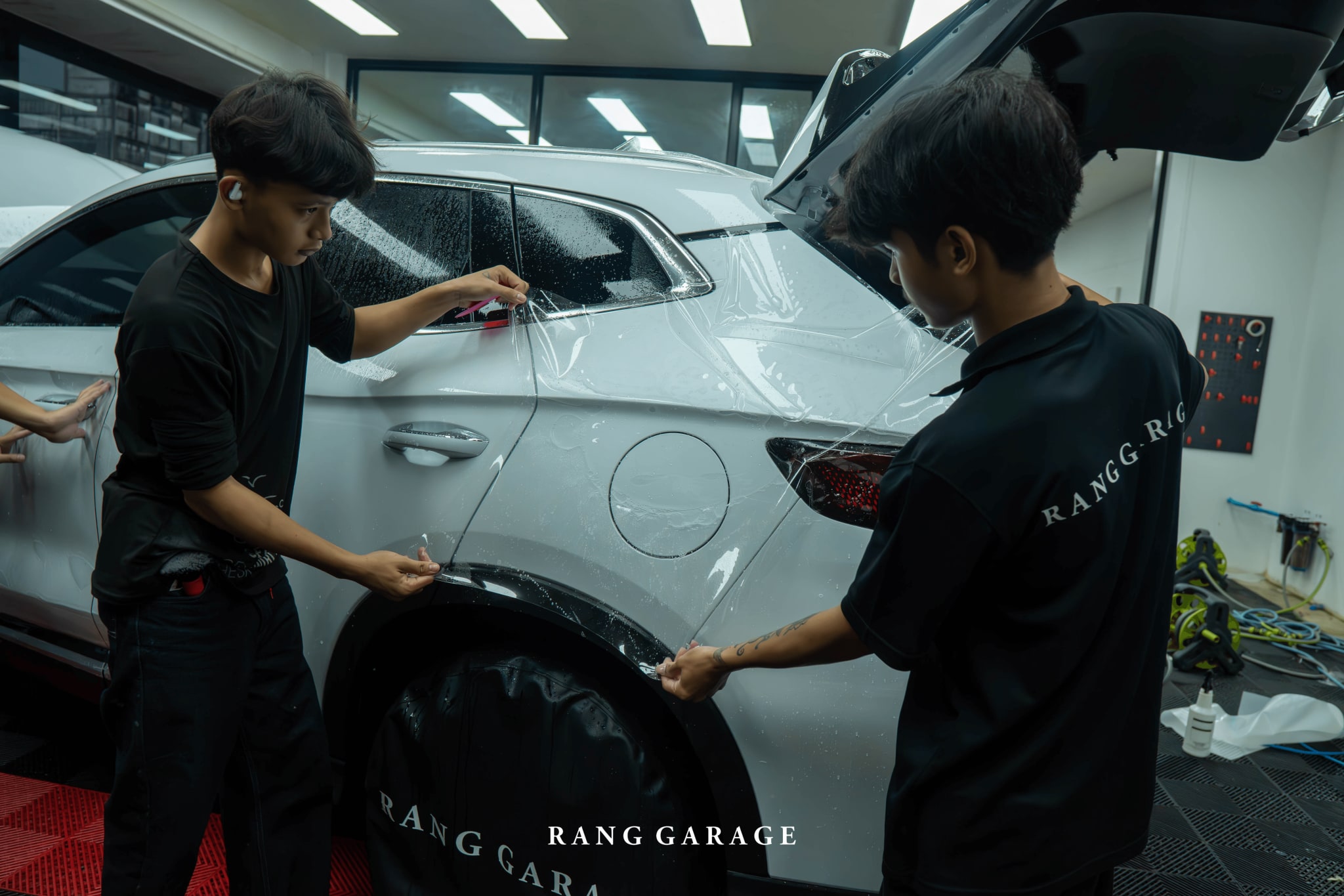 BYD SEALION6