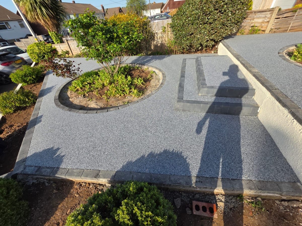 Resin Driveway Maintenance in Oldham: What to Do Each Year and What to Avoid
