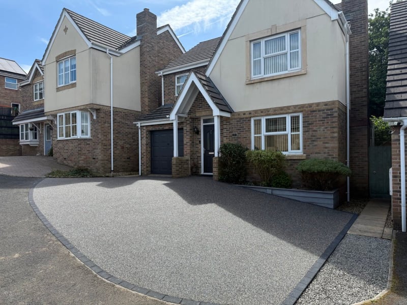 Commercial resin bound driveway installation in Lincoln