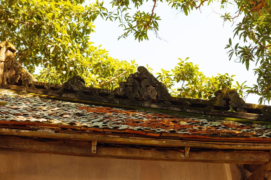 An aged roof covering that has reached the end of its serviceable life