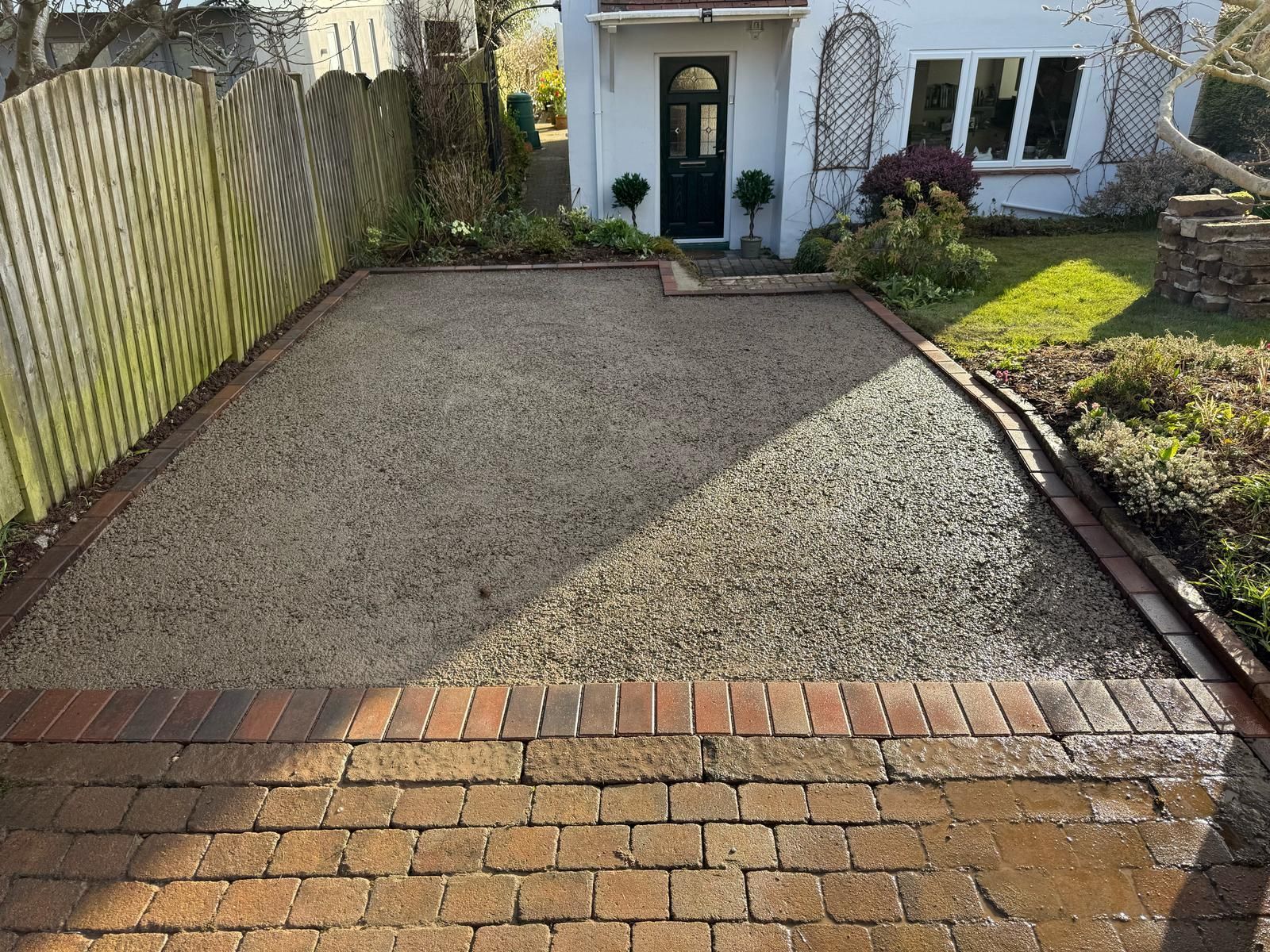 How to Choose a Reliable Local Installer of Resin Driveways in 2025