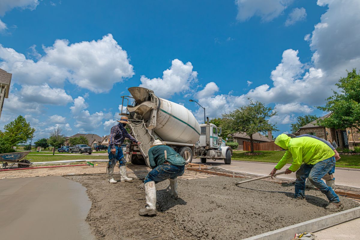 Choosing a Resin Driveway Installer in Lincoln: What to Check Before You Commit