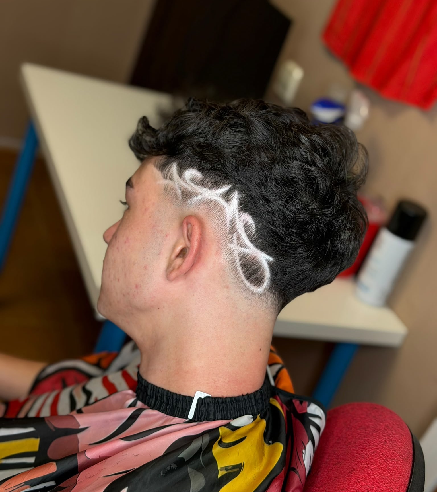 Degradado con diseño curvo
