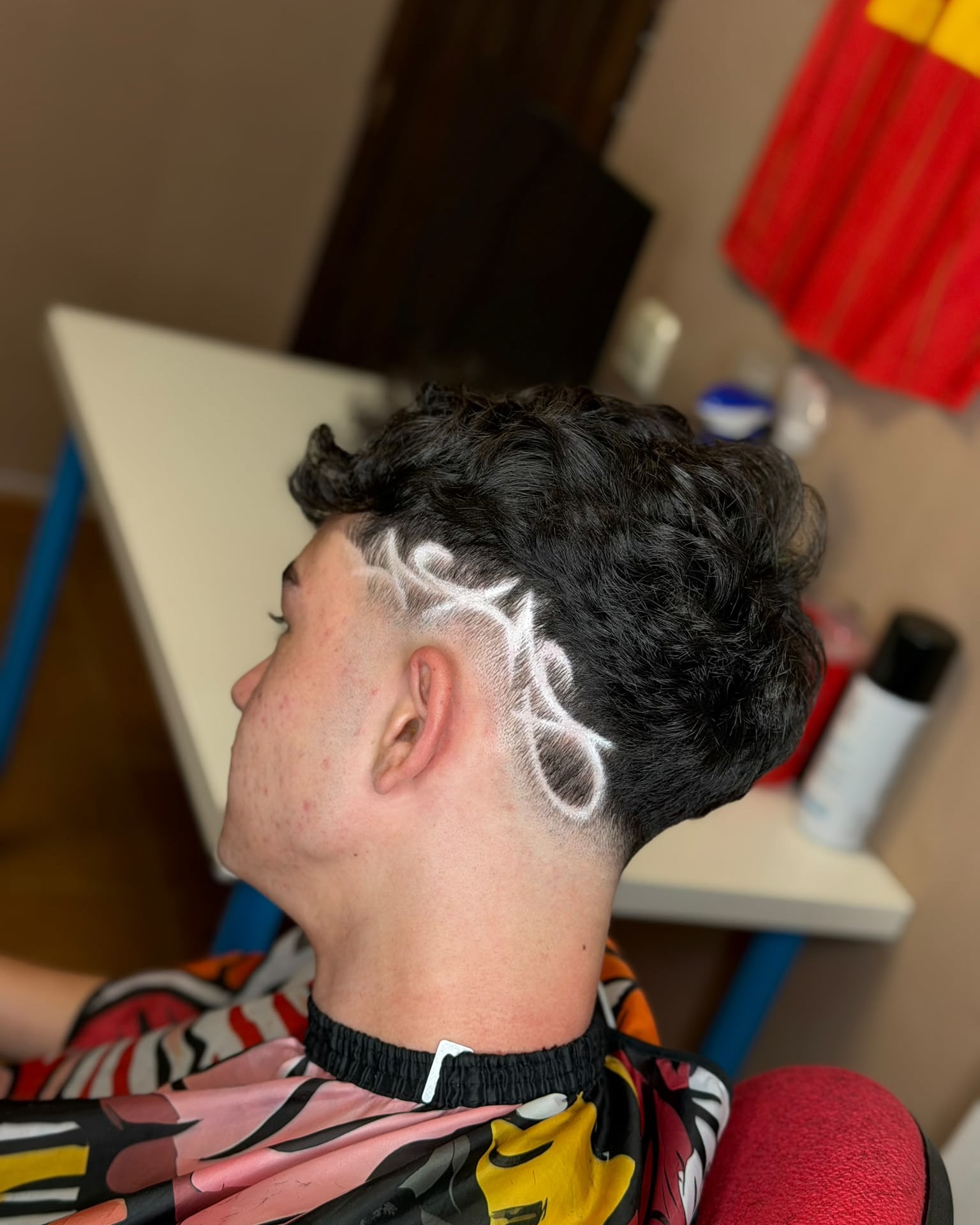 Degradado con diseño curvo