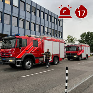 BMA-Hattrick! 🔥 Zum dritten mal diese Woche wurde unser Tagespikett wegen einer BMA alarmiert.

📅 Do, 01.05.2024
📟 13:42 BMA

@gemeindeoberwil @gemeindepolizeioberwil
#feuerwehr #firedepartment #feuerwehroberwil
#freiwilligefeuerwehr #ffw #ehrenamt #feuerwehrmann #feuerwehrmänner #feuerwehrfrau #feuerwehrfrauen #firefighter #feuer
#fire #rettung #rescue #schutz #protection #feuerwehrauto #firetruck #feuerwehrfahrzeug
#fireengine #feuerwehreinsatz
#blaulicht #feuerwehrschweiz #unserefreizeitfürihresicherheit
#statistik #2024