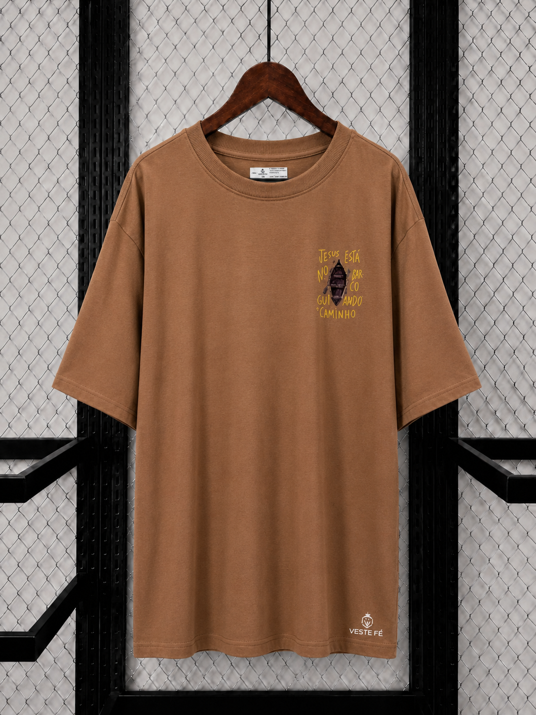 Camiseta Oversized Jesus Está No Barco