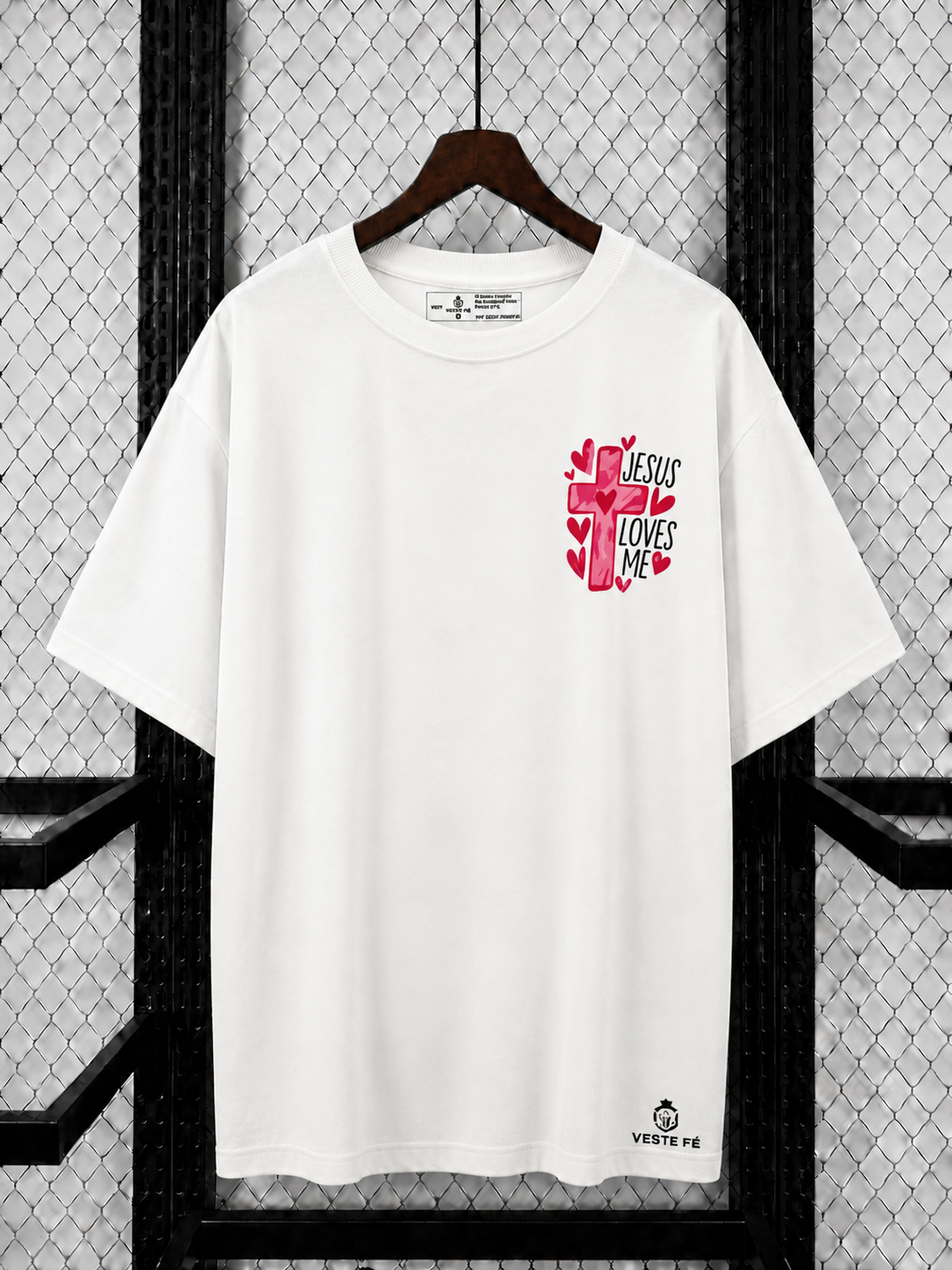 Camiseta Oversized Jesus Me Ama